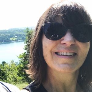 Meet your Posher, Jenifer